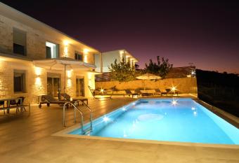 Eva Villas West and East with 2 private infinity pool & and panoramic sea view has Balcony rooms