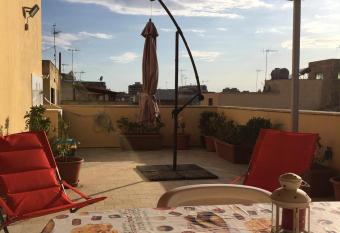 Il Terrazzo del Pittore has Balcony rooms