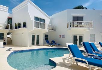 Mata Rocks Resort has Balcony rooms