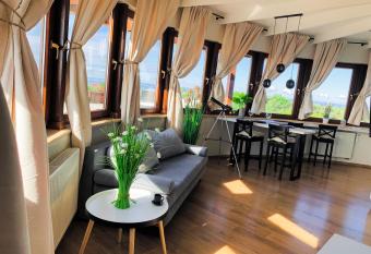 Dom Zdrojowy apartament  has Balcony rooms