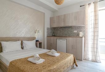 The Holiday Studio allows 18 year olds to book a room