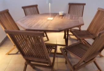 CHIPIHOME allows 18 year olds to book a room