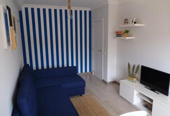 Atlantic Getaway - T1 a 100 m da praia has Balcony rooms