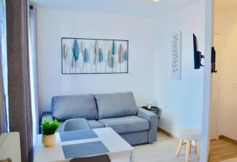 Dolmen Adrien 4 allows 18 year olds to book a room