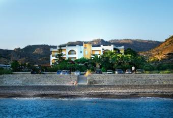 Sarikampos Beach has Balcony rooms