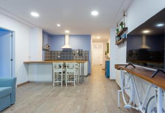 Apartamentos Moreira & Betanzos has Balcony rooms