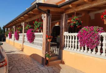 VILLA NIKOLINA has Balcony rooms