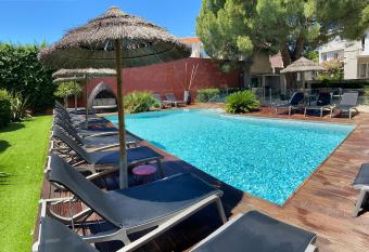 H  tel Neptune has Balcony rooms