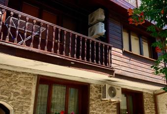 Boutique House Belevi has Balcony rooms