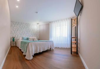 Blue House Ponte de Lima allows 18 year olds to book a room