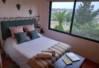 Casinha de campo- Quintinha dos Cavalos- Arruda dos Vinhos allows 18 year olds to book a room