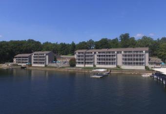 Lakewood Resort has Balcony rooms