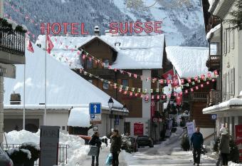 Hotel Suisse allows 18 year olds to book a room