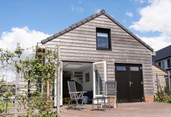 Tulpenhoek has Balcony rooms