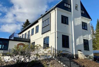 Konow Lund Villaen has Balcony rooms