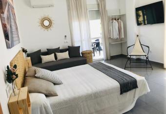 Habitaciones Tur  sticas - La Tarayuela allows 18 year olds to book a room