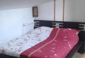 Ryokan Lankana has Balcony rooms