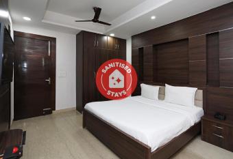 SPOT ON 73501 San Tower Hotel allows 18 year olds to book a room