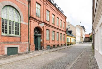 Winstrup Hostel allows 18 year olds to book a room