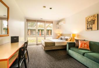 Burvale Hotel allows 18 year olds to book a room