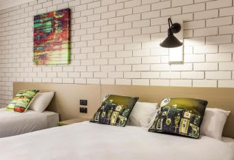 Boomerang Hotel allows 18 year olds to book a room