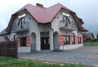 Noclegi Damianek has Balcony rooms