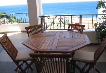 Apartments Leut has Balcony rooms