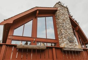 Ambleside Lodge Bed & Breakfast allows 18 year olds to book a room