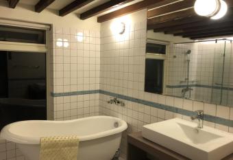 Jiufen Gourd Stone TreeHouse 137 has Balcony rooms