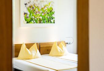 ODELYA Hotel & Naturgarten Basel City allows 18 year olds to book a room