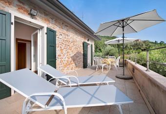 Rustico alle Fornare has Balcony rooms