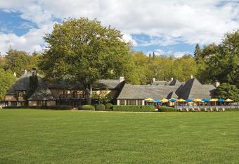 Ucla Lake Arrowhead Lodge has Balcony rooms