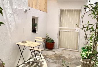 Boat casa vacanza has Balcony rooms