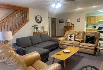 KXDJ Riverside 1 has Balcony rooms