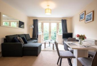 No16 Nursery Convent allows 18 year olds to book a room