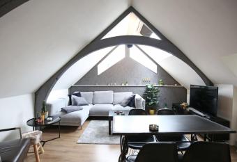 Appartementen Purmerend B allows 18 year olds to book a room