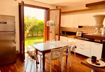 Stuart Apartment allows 18 year olds to book a room