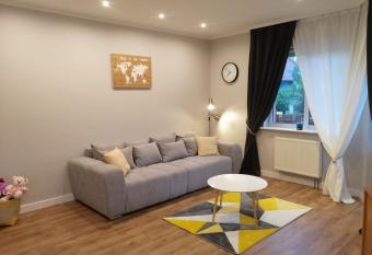 Green Yew Apartment allows 18 year olds to book a room