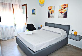 Mura Home Sorrento has Balcony rooms