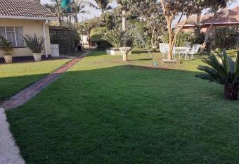 Beautiful 2-Bedroomed Guest Cottage in Harare has Balcony rooms