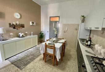 La casetta quadrifoglio has Balcony rooms