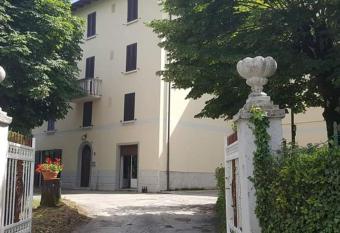 Residence La Bolognina 2 has Balcony rooms