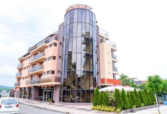 North Beach Hotel has Balcony rooms