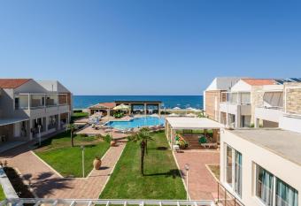 Kostakis Beach has Balcony rooms
