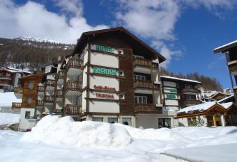 Hotel Europa Guest House has Balcony rooms