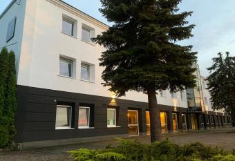 Bell s Hotel allows 18 year olds to book a room