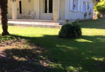 Les Pierrottes pour 2 allows 18 year olds to book a room