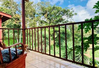 Beautiful Casa Aire near Lake Arenal in Nuevo Arenal - Casas Airelibre has Balcony rooms