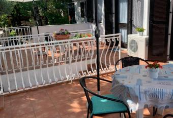Apartman Giulitta has Balcony rooms