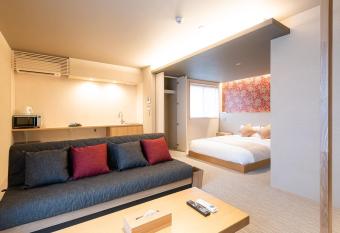 Hotel Rokune has Balcony rooms